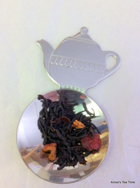 Tea pot measuring spoon
